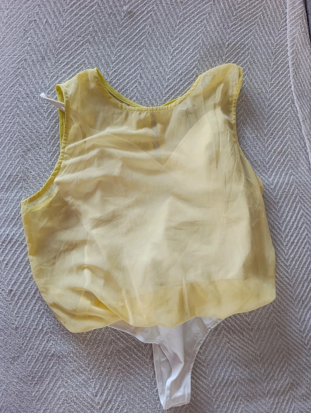 Le Lis pastel yellow women's chic elegant transparent voile T-shirt – photo 6